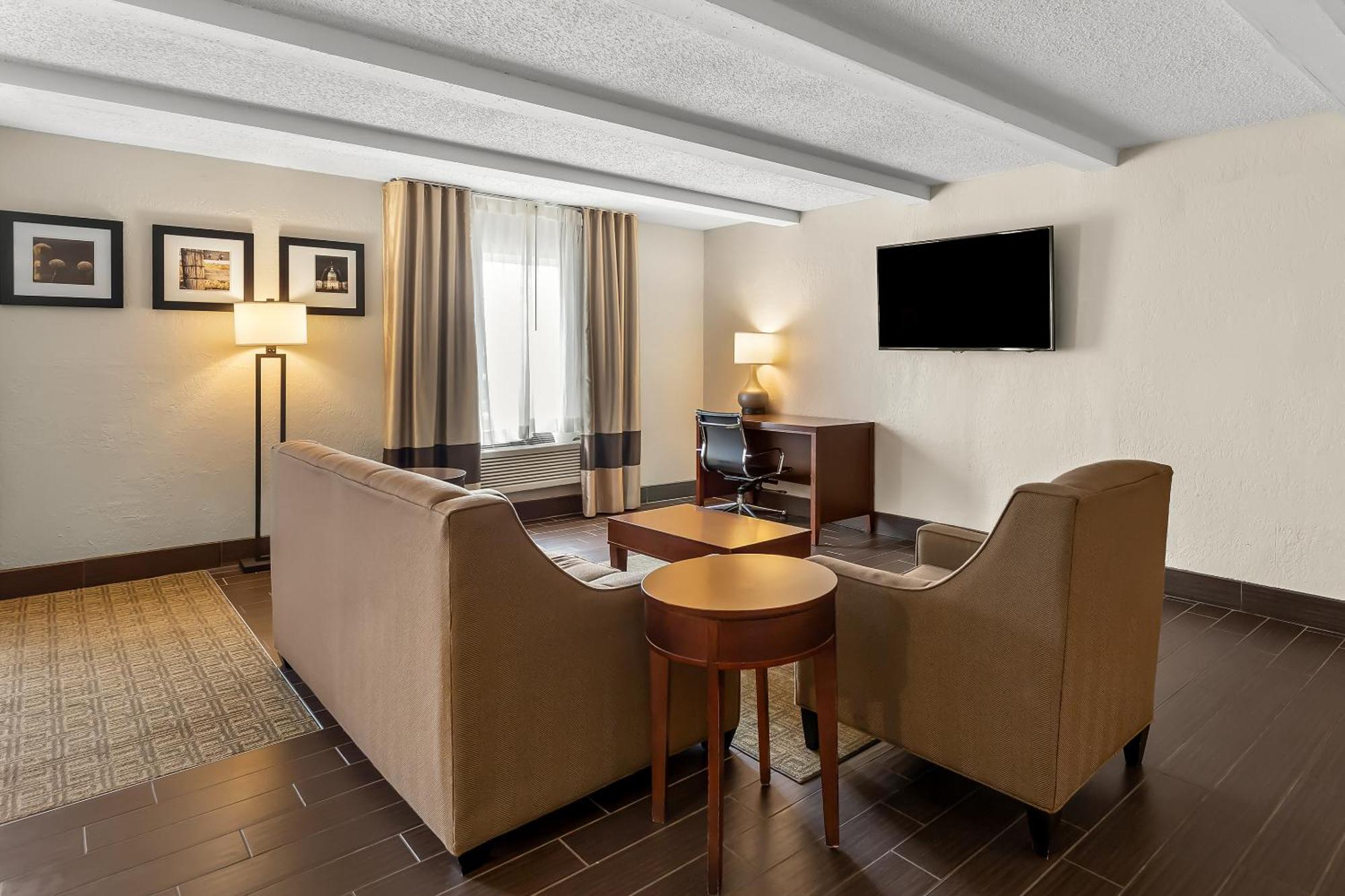 Comfort Inn St Louis - Westport Event Center Maryland Heights Exterior foto